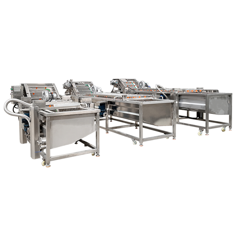 Bubble washing machine cleaning vegetables and fruits in a produce line